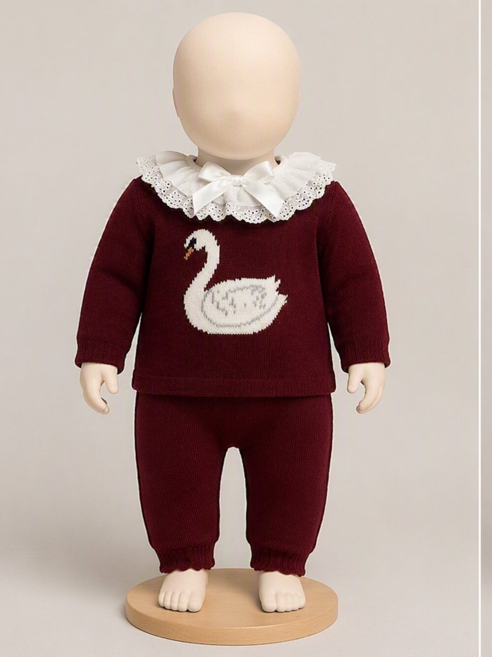 ✨🦢 Elegant Baby Swan Knit Set – Simply Adorable! 🦢✨